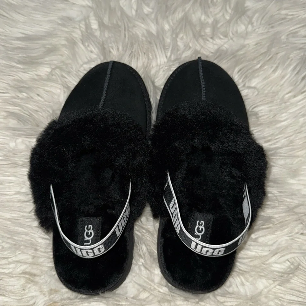 Stylish UGG Slipper With Backstrap